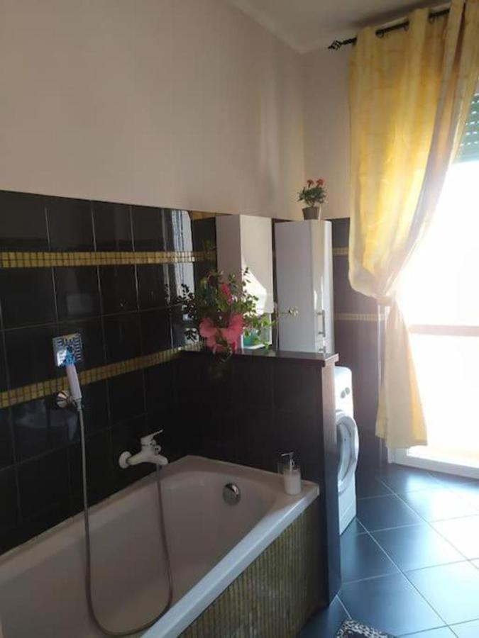 Nido Delle Meraviglie Canelli Buitenkant foto